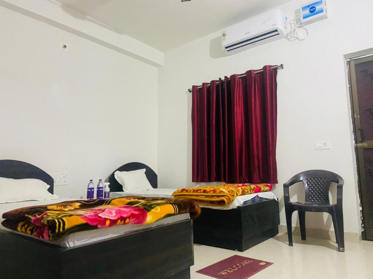 Gaurav Guest House Bodh Gaya Exterior photo