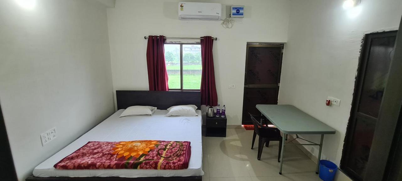 Gaurav Guest House Bodh Gaya Exterior photo