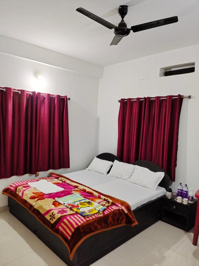 Gaurav Guest House Bodh Gaya Exterior photo