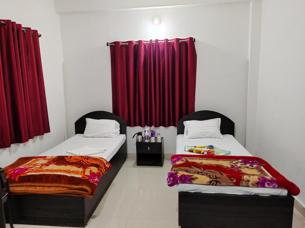 Gaurav Guest House Bodh Gaya Exterior photo